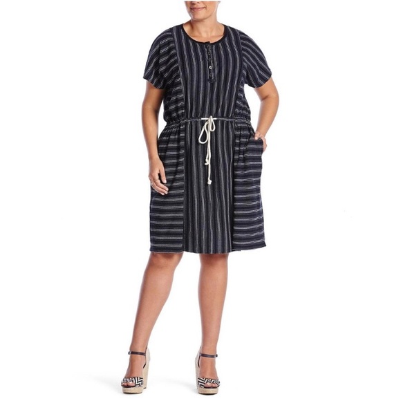 Lucky Brand Dresses & Skirts - Lucky Lotus Novelty Stripe Dress